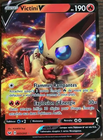 Victini V 025/202 épée et bouclier carte Pokémon EB01